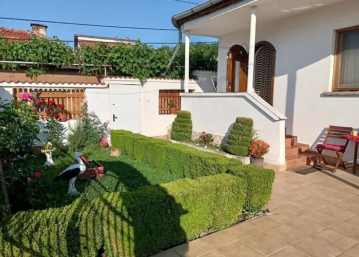 Bella - A Rila Monastery Adventure Frühstückspension